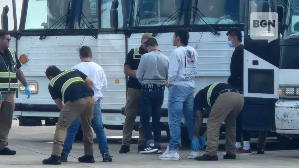 500 peruanos intervenidos en EE.UU. podrían ser deportados