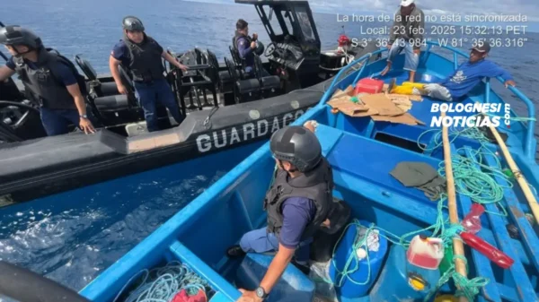 Marina de Guerra interviene pesca ilegal ecuatoriana en aguas peruanas