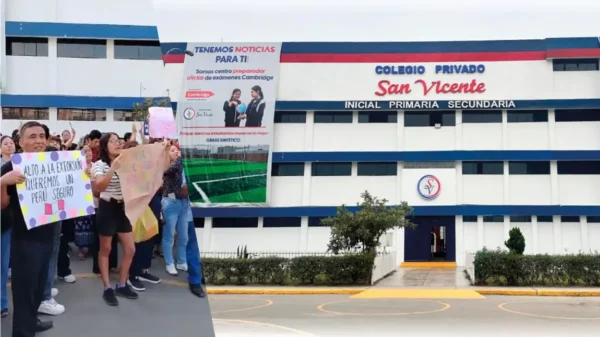 Colegio en Comas da inicio a clases virtuales por amenazas criminales