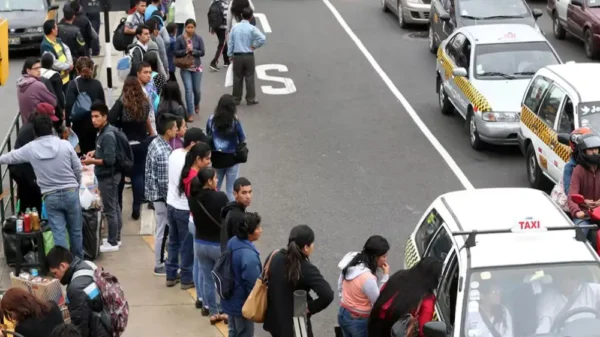 Terror sobre ruedas: Paro en Lima y Callao por asesinatos de choferes