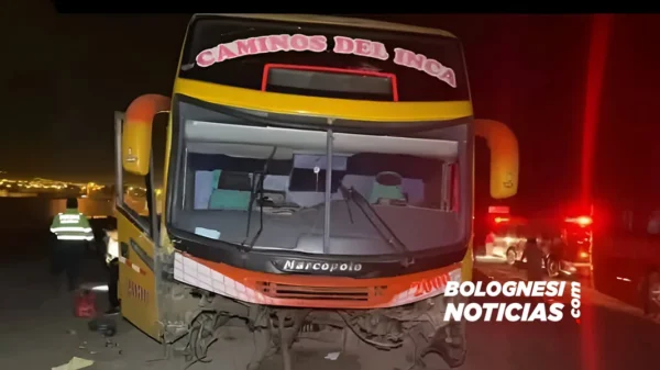 Choque múltiple en Pasamayo deja 25 heridos, tres en estado grave