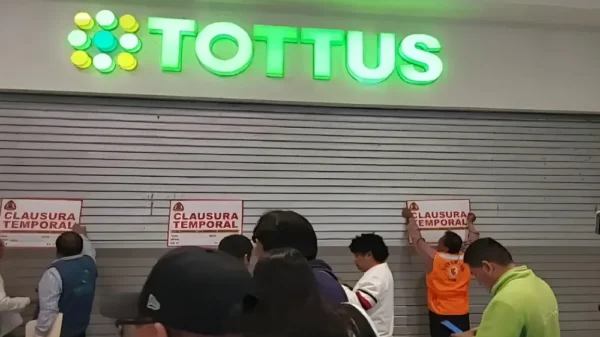 Clausura de Tottus en Chimbote tras muerte de cliente por falta de auxilio oportuno