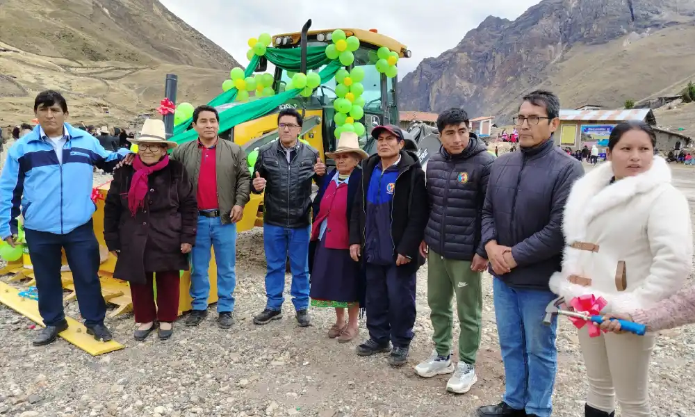 Pallasca: Comunidad Campesina de Pampas refuerza su desarrollo con nueva maquinaria