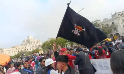 Miles de jóvenes protestan en Lima y desafían al gobierno y al Congreso