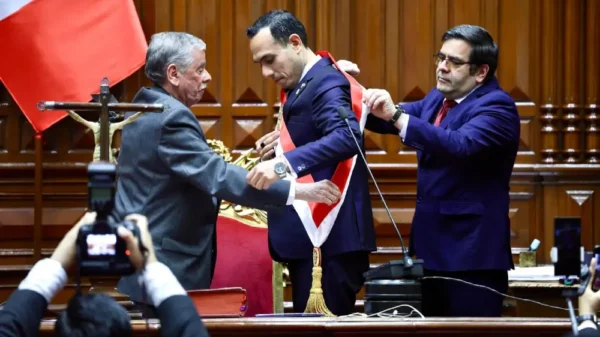 José Jerí asume la Presidencia del Perú tras la vacancia de Dina Boluarte