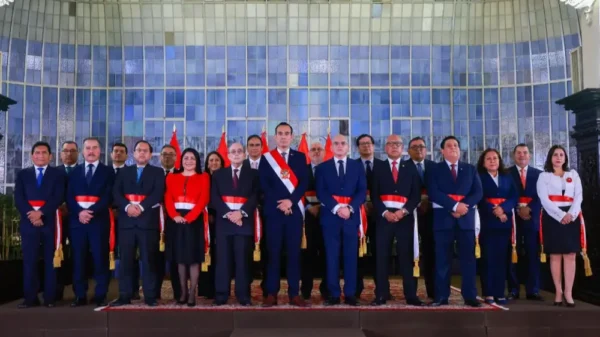 José Jerí presenta su primer gabinete en medio de la crisis política