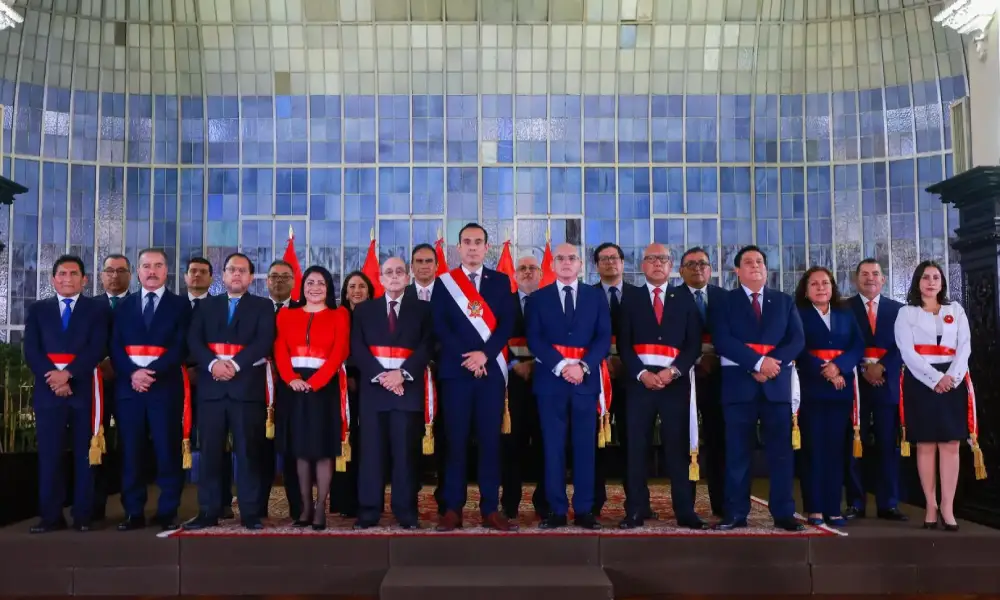 José Jerí presenta su primer gabinete en medio de la crisis política