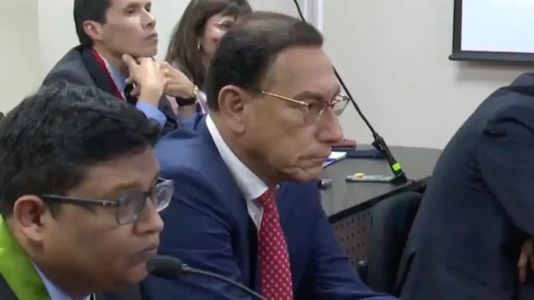 Martín Vizcarra sentenciado a 14 años de prisión por corrupción