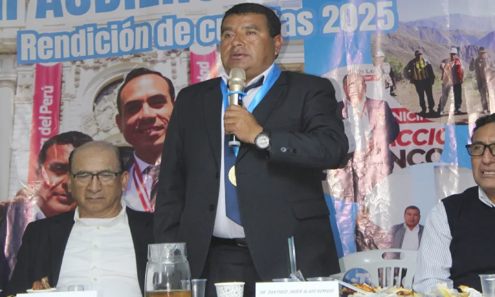 Pobladores cuestionan millonaria obra en Conchucos por cuatro aulas escolares