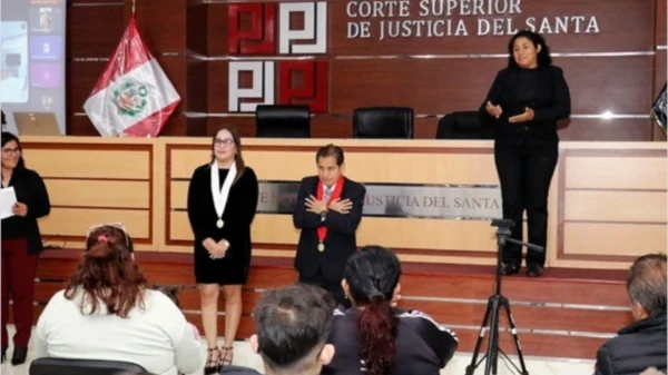Eduardo Gabriel juramentando como Juez de Paz de Pampas, Pallasca, Áncash.