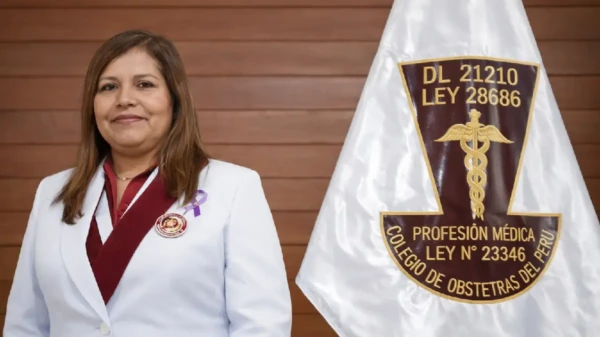 Obstetras en Perú afectadas por estafa con colegiaturas falsas tras denuncia del Colegio de Obstetras