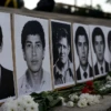 Memorial con retratos de los campesinos del Santa asesinados en Áncash durante el gobierno de Alberto Fujimori