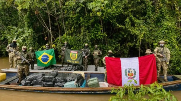 Fuerzas del orden destruyen mega laboratorio e incautan droga en la triple frontera de Loreto