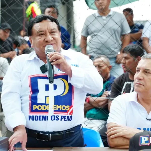 Congresistas de Podemos Perú tras la desintegración de la bancada rumbo a la desaparición del partido en 2027.