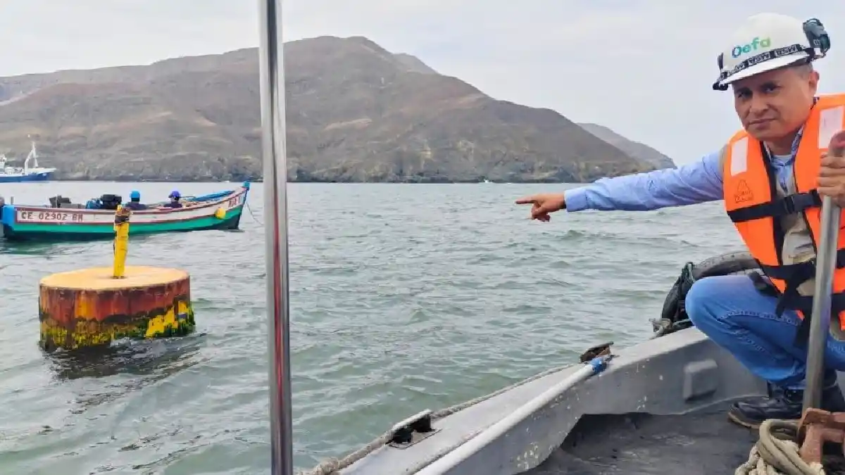 Supervisión ambiental en Coishco durante inspección del OEFA a plantas pesqueras por vertimientos al mar en Áncash.