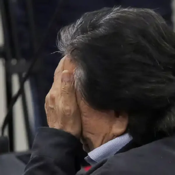 Alejandro Toledo en el penal Barbadillo mientras su abogado solicita arresto domiciliario por su delicado estado de salud