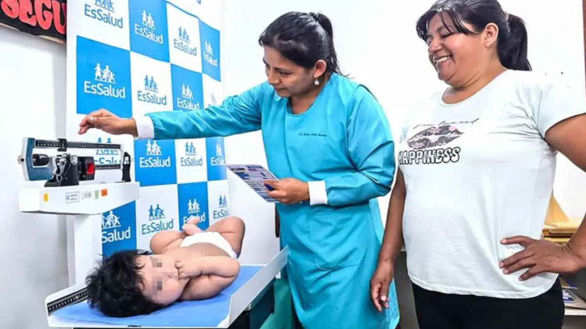 bebe-de-6-kilos-nace-sano-huacho-essalud