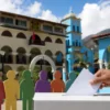 Ciudadanos participan simbólicamente en una jornada electoral en Pallasca durante la contienda por la alcaldía provincial y distrital en las ERM-2026.