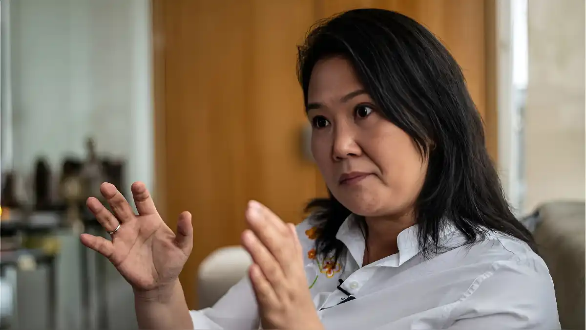Keiko Fujimori enfrenta hábeas corpus que busca suspender su proclamación presidencial por cuestionamientos sobre su nacionalidad.