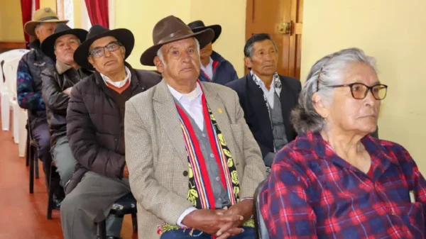Docentes cesantes y jubilados esperan la reglamentación de la Ley de Pensiones Dignas antes del 14 de julio.