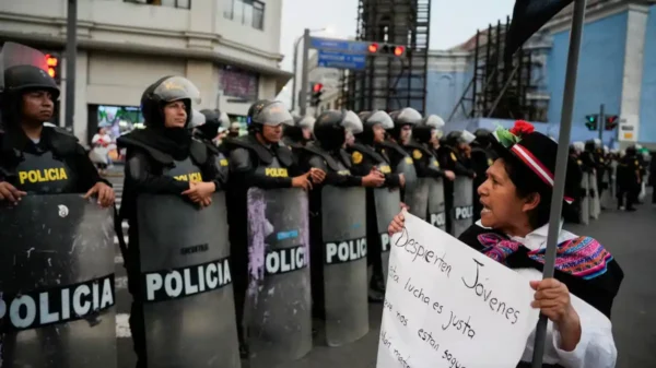 rotesta en Lima contra el fuero militar en Perú y la Ley 32735 en las calles de Lima