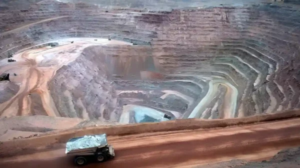 Operación minera de Quellaveco en Moquegua, clave para la producción de cobre en Perú.