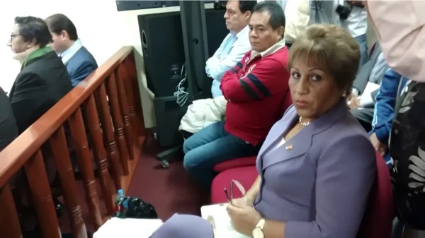 Revocan hábeas corpus de Victoria Espinoza en Chimbote por el caso semáforos inteligentes.