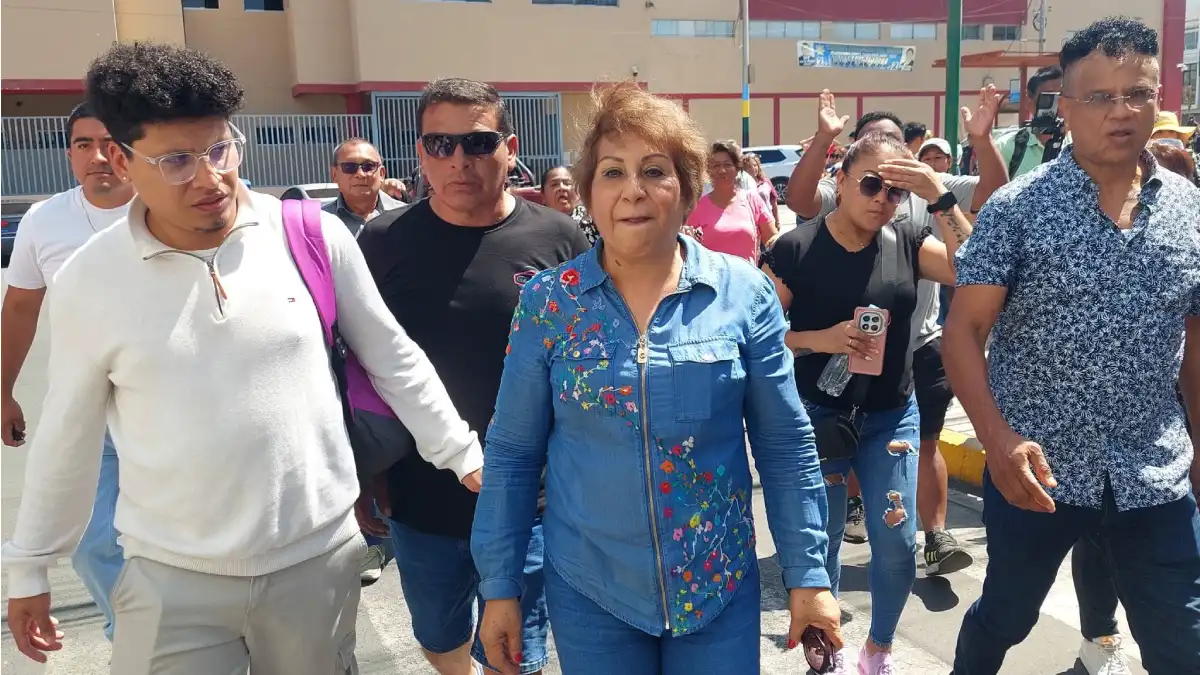Exalcaldesa Victoria Espinoza camina en libertad tras fallo por el caso semáforos inteligentes.